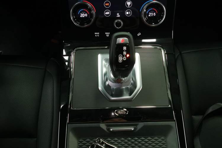 Used Land Rover Range Rover Evoque 2020 249 PS R-DYNAMIC S Blackened Sport Technology Edition