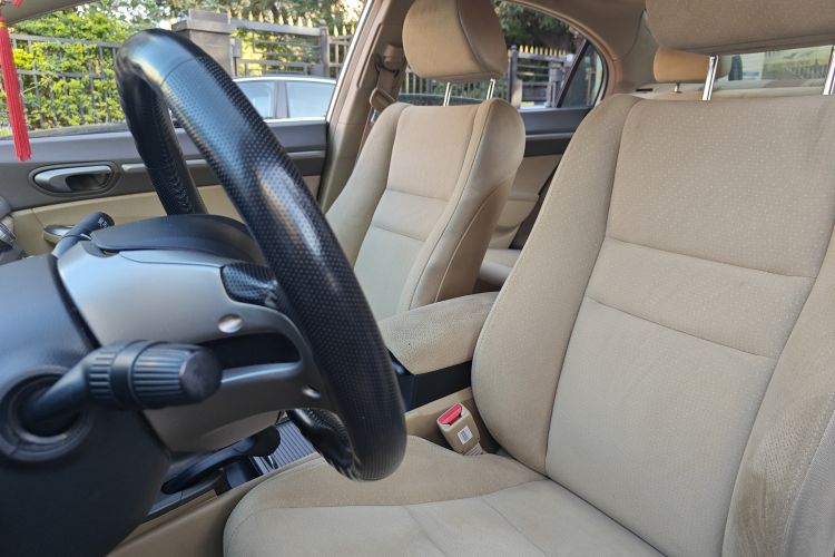 Used Honda Civic 2007 1.3L hybrid version

