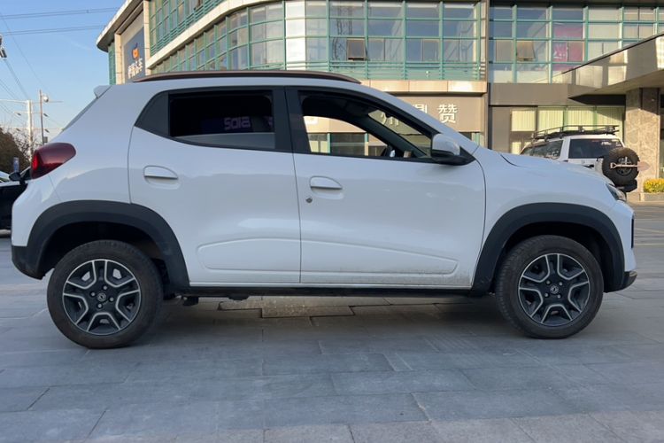 Used Dongfeng NAMMI BOX 2022 Revised Light Wind Edition 201 km Standard Version
