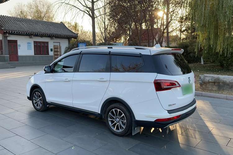Used Baojun 730 2021 1.5L Manual Fashion Version 7 Seats

