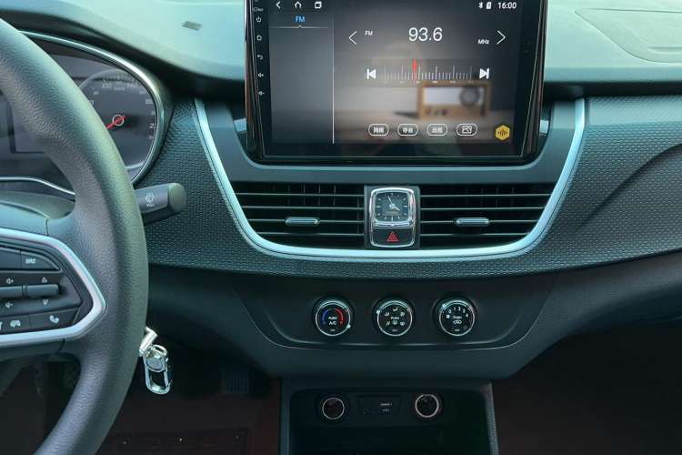 Used Baojun 730 2021 1.5L Manual Fashion Version 7 Seats
