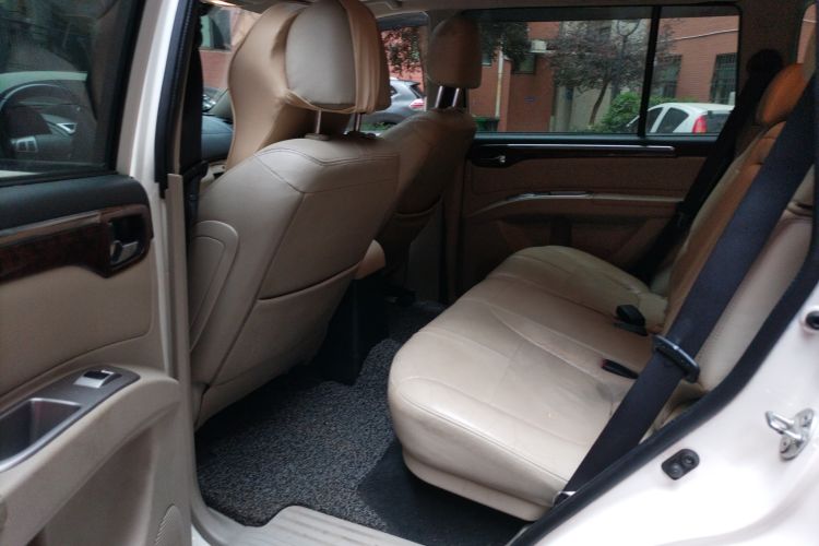 Used Mitsubishi Pajero Sport 2013 3.0L Automatic Two-Wheel Drive Luxury Edition Left Rear Seat