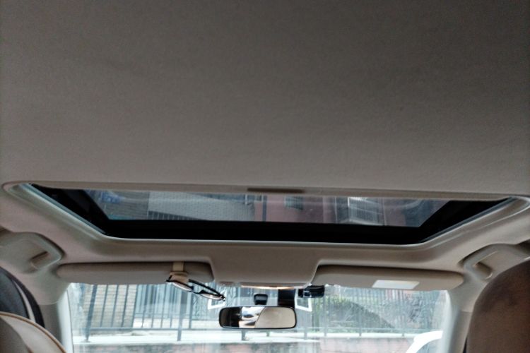 Used Mitsubishi Pajero Sport 2013 3.0L Automatic Two-Wheel Drive Luxury Edition Headliner