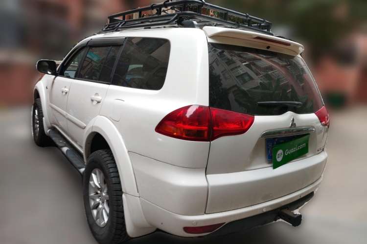 Used Mitsubishi Pajero Sport 2013 3.0L Automatic Two-Wheel Drive Luxury Edition Rear Left 45 Deg