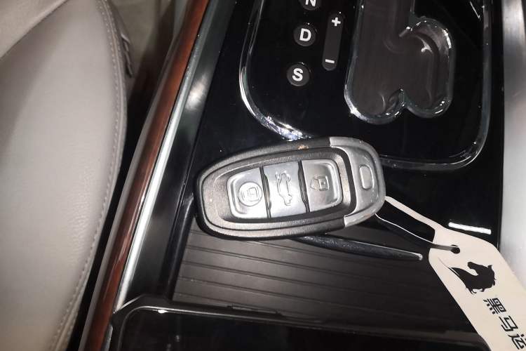 Used Hongqi H7 2013 2.0T Luxury Model