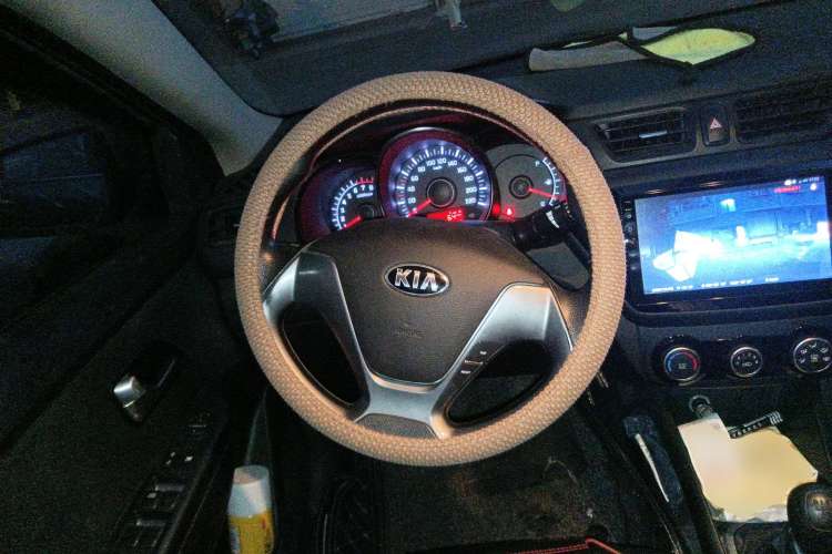 Used Kia K2 2015 Sedan 1.4L MT GLS