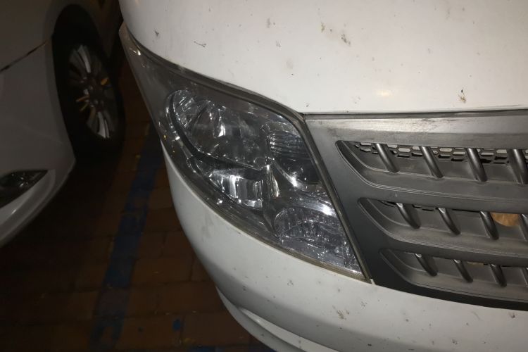 Used Foton Scenic 2014 2.0L Express Classic Short-Wheelbase High-Roof 491EQ4A
