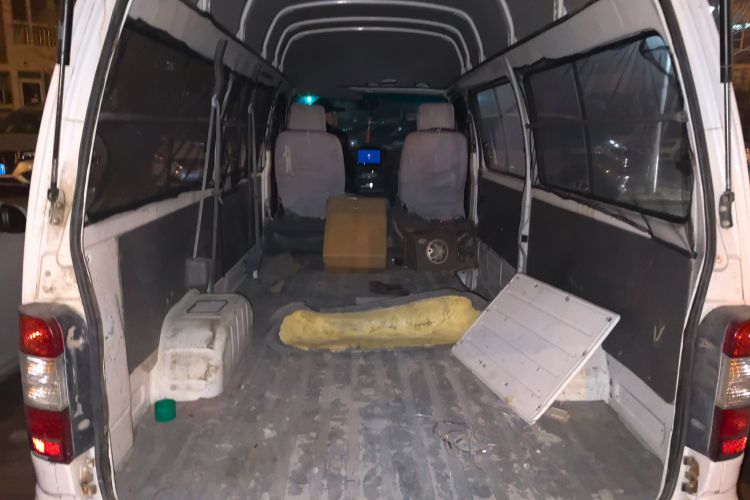 Used Foton Scenic 2014 2.0L Express Classic Short-Wheelbase High-Roof 491EQ4A
