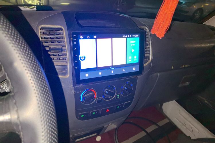 Used Foton Scenic 2014 2.0L Express Classic Short-Wheelbase High-Roof 491EQ4A
