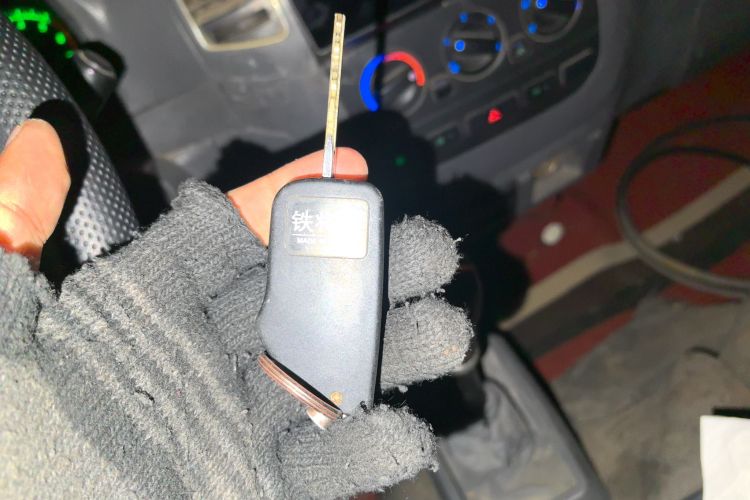 Used Foton Scenic 2014 2.0L Express Classic Short-Wheelbase High-Roof 491EQ4A
