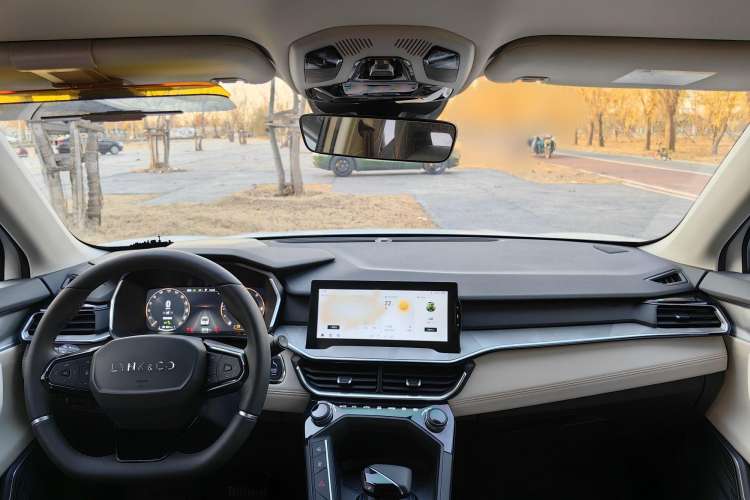 Used Lynk & Co 06 EM-P 2022 PHEV 84 km Range Pro Version
