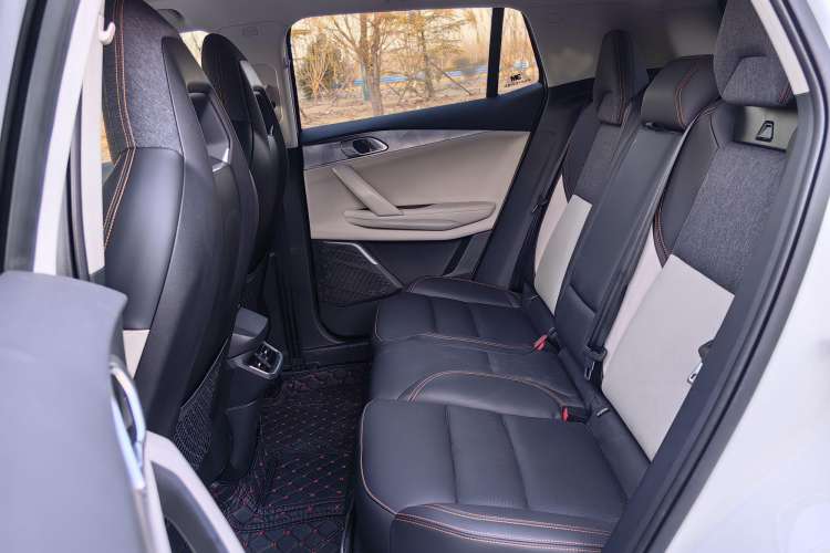 Used Lynk & Co 06 EM-P 2022 PHEV 84 km Range Pro Version
