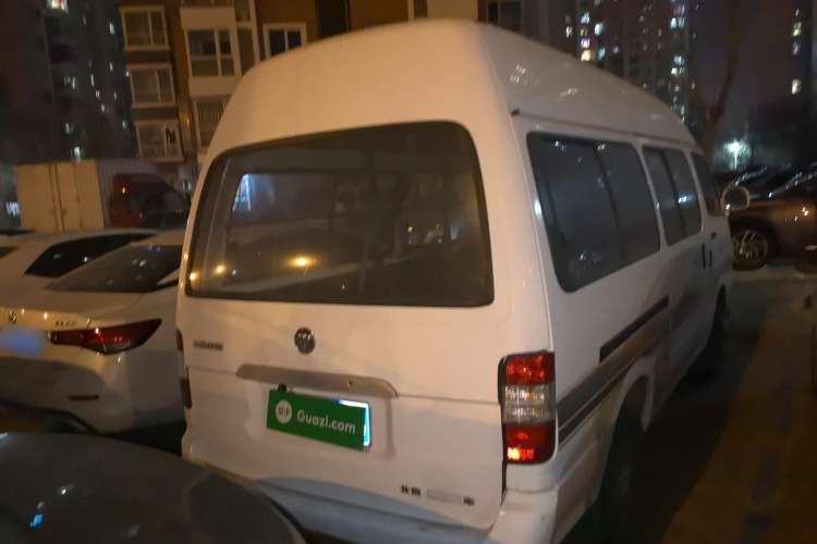 Used Foton Scenic 2014 2.0L Express Classic Short-Wheelbase High-Roof 491EQ4A
