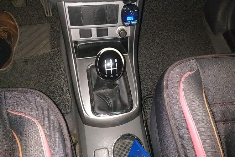 Used Geely Auto Classic Emgrand 2012 Sedan 1.8L Manual Comfort Model
