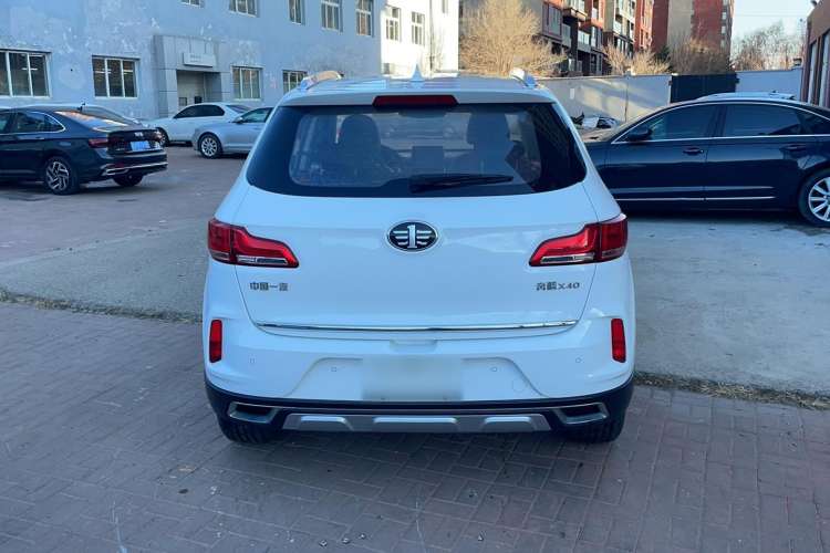 Used Bestune X40 2018 Internet Celebrity Edition 1.6L Automatic Luxury Version
