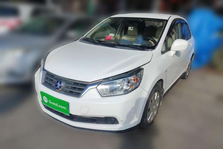 Used Venucia D50 2013 1.6L Automatic Fashion Edition