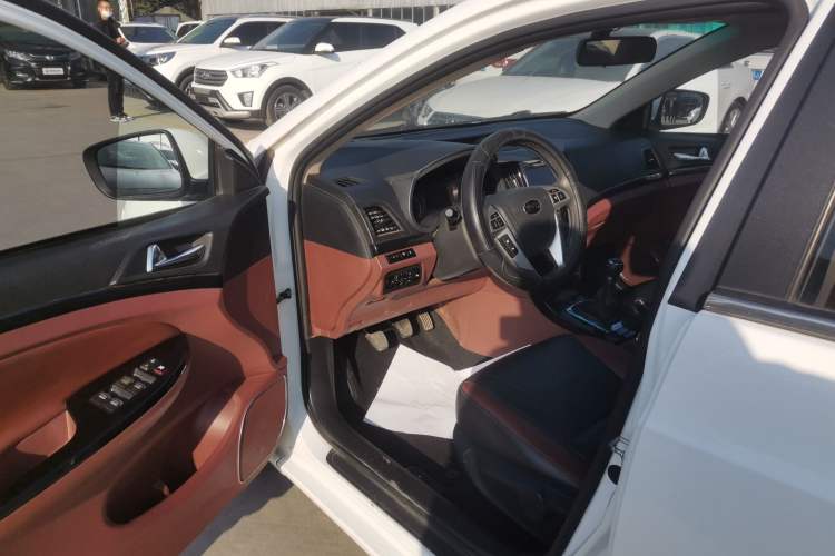 Used BYD Surui 2015 1.5L Manual Luxury Model
