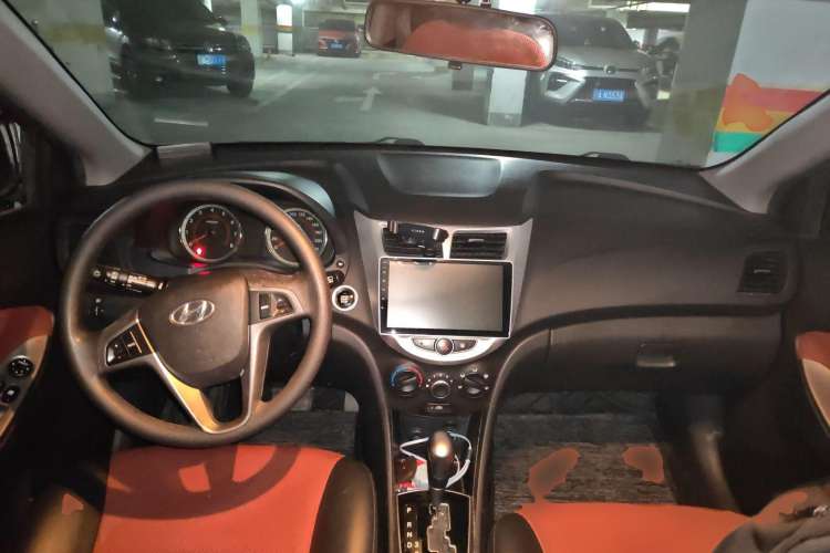 Used Hyundai Verna Ray 2014 1.6L Automatic TOP