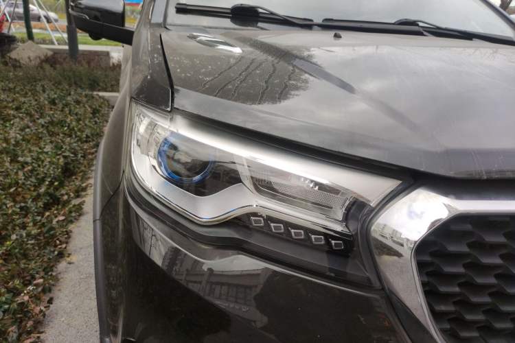 Used Haval H1 2016 Revised Version Blue Badge 1.5L AMT Luxury Edition