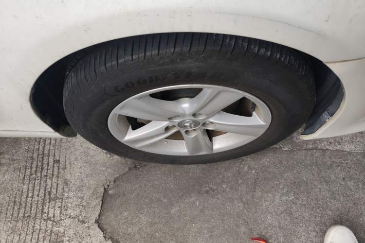 Used Toyota Reiz 2013 2.5S Elite Edition Right Front Wheel Hub