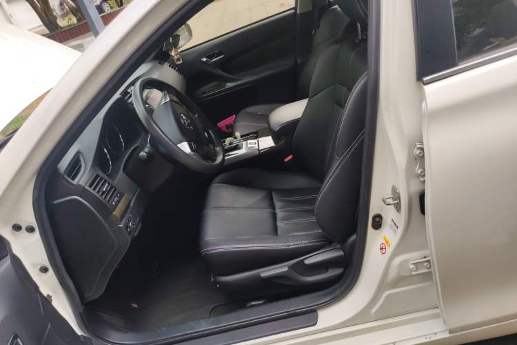 Used Toyota Reiz 2013 2.5S Elite Edition Left Front Seat