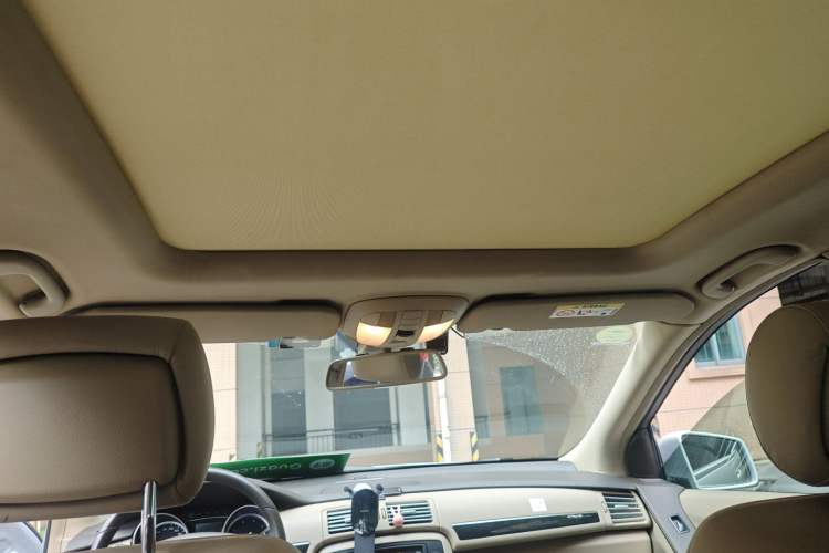 Used Mercedes-Benz R-Class 2014 R 400 4MATIC Business Model