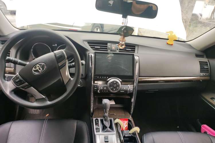 Used Toyota Reiz 2013 2.5S Elite Edition Center Console