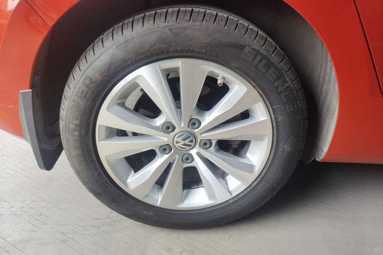 Used Volkswagen Golf Sportsvan 2016 230TSI Automatic Trend Edition
