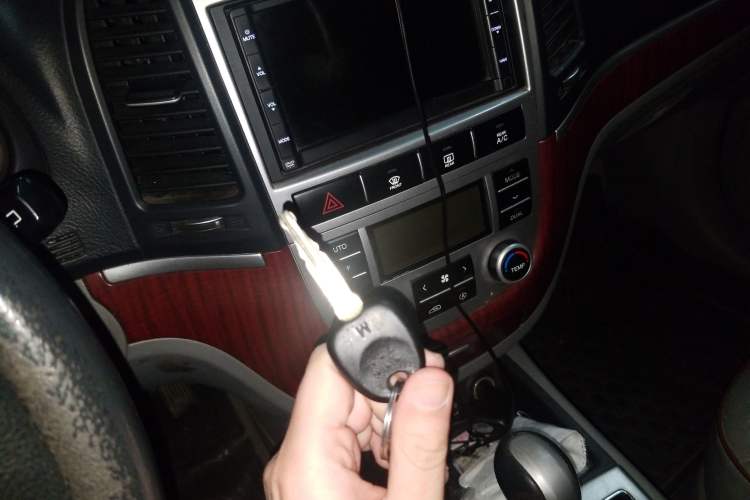 Used Hyundai Santa Fe Classic 2009 2.7 Luxury Version
