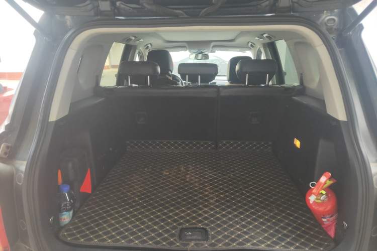 Used GAC Trumpchi GS7 2017 320T Two-Wheel-Drive Luxury Smart Connectivity Model
