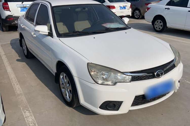 Used Soueast V3 Lingyue 2014 1.5L Manual Happiness Edition Exterior 1