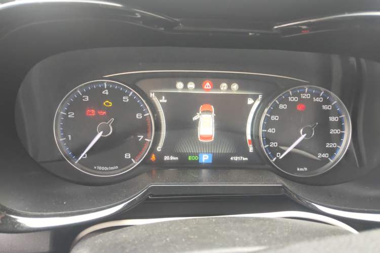 Used GAC Trumpchi GS7 2017 320T Two-Wheel-Drive Luxury Smart Connectivity Model
