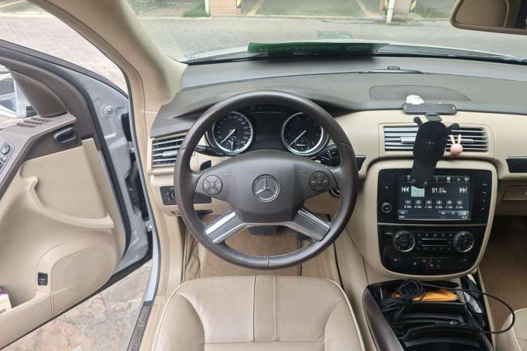 Used Mercedes-Benz R-Class 2014 R 400 4MATIC Business Model