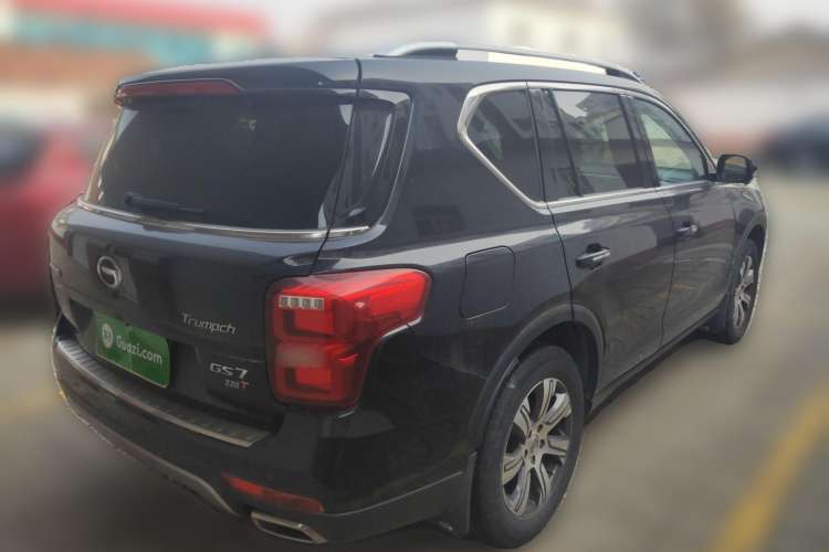 Used GAC Trumpchi GS7 2017 320T Two-Wheel-Drive Luxury Smart Connectivity Model
