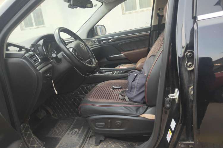 Used GAC Trumpchi GS7 2017 320T Two-Wheel-Drive Luxury Smart Connectivity Model
