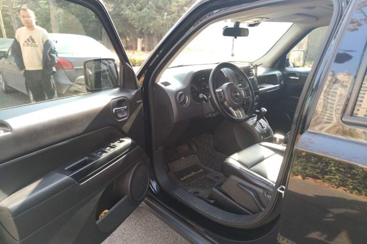 Used Jeep Patriot 2015 2.4L Sport Edition