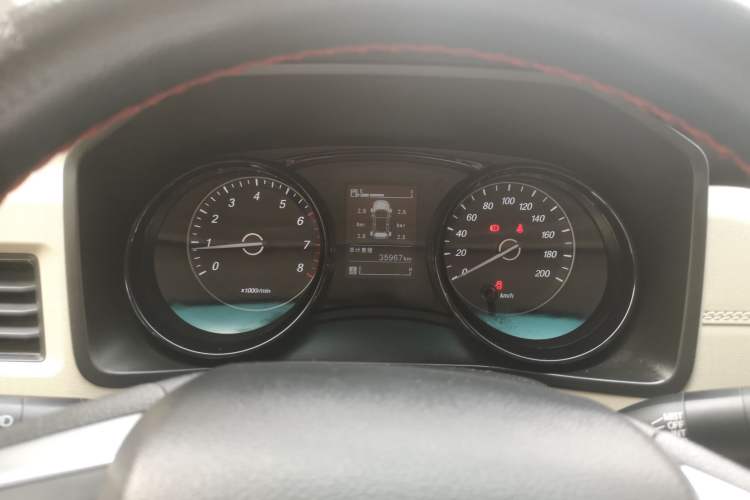 Used Wuling Hongguang PLUS 2019 1.5T Manual Comfort Version 7 Seats