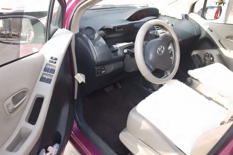 Used Toyota Yaris 2008 1.6G Automatic Deluxe Smart Edition Driver Seat