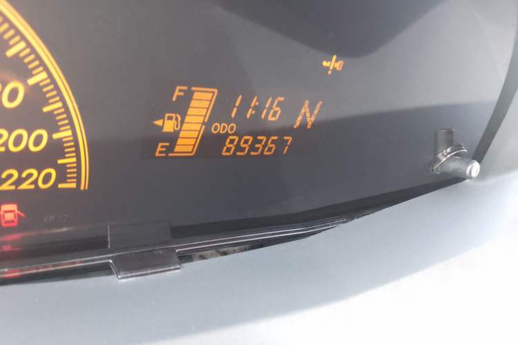 Used Toyota Yaris 2008 1.6G Automatic Deluxe Smart Edition Odometer Close Up