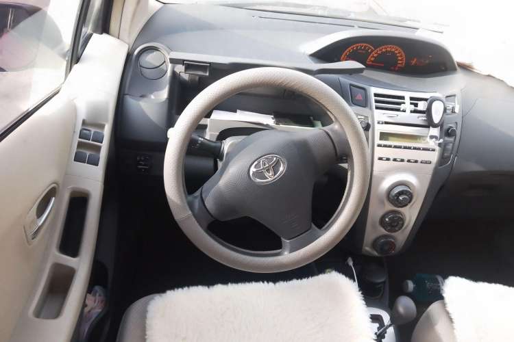 Used Toyota Yaris 2008 1.6G Automatic Deluxe Smart Edition Steering Wheel