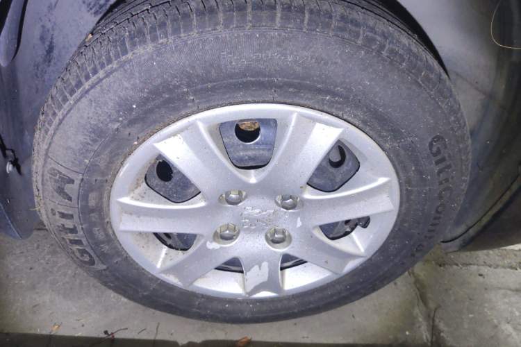 Used Peugeot 207 2009 2-Door Hatchback 1.4L Manual Yule Edition
