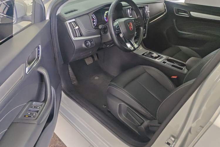 Used Roewe i6 New Energy 2019 PLUS 50T 4G Connected Glory Luxury Edition Interior 3