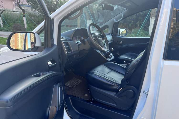 Used JAC Refine M4 2018 2.0L Manual Express Version