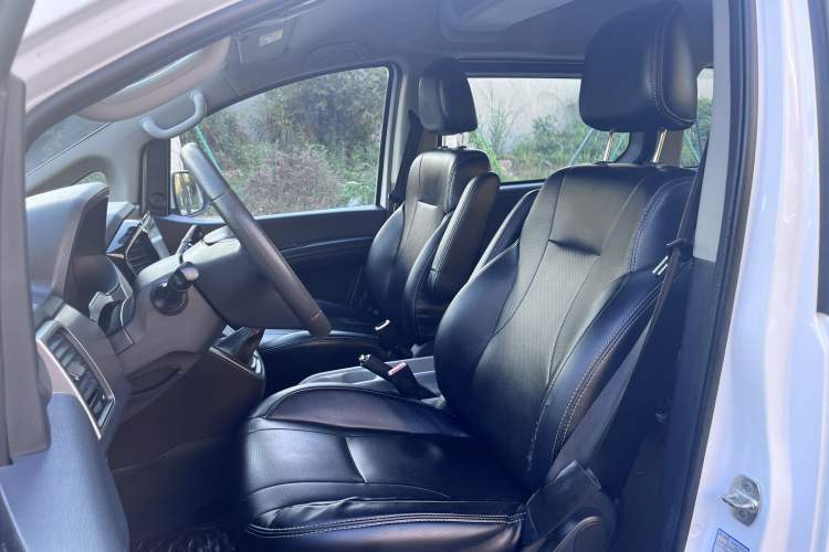 Used JAC Refine M4 2018 2.0L Manual Express Version