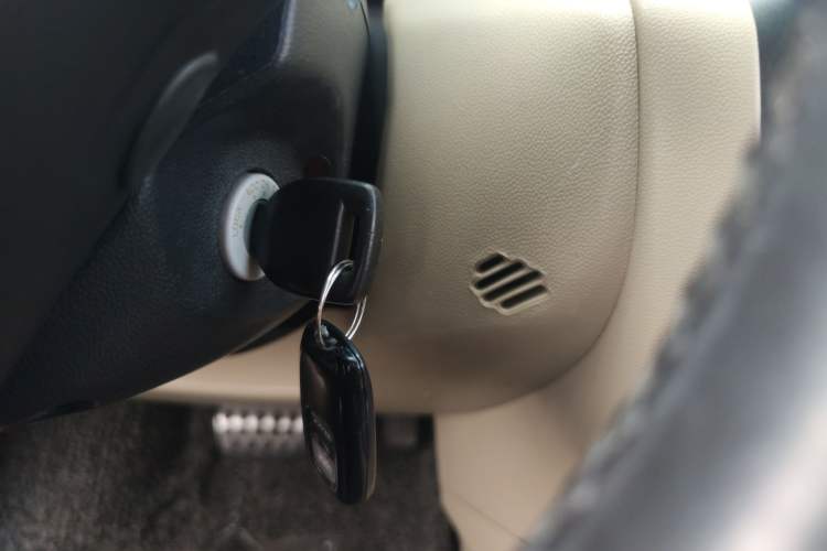 Used Mazda 3 2009 1.6L Automatic with Sunroof
