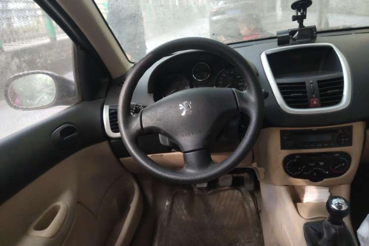 Used Peugeot 207 2009 2-Door Hatchback 1.4L Manual Yule Edition
