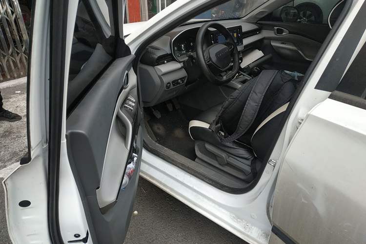 Used Baojun RC-5 2020 1.5L Manual Zhiyao Elite Edition