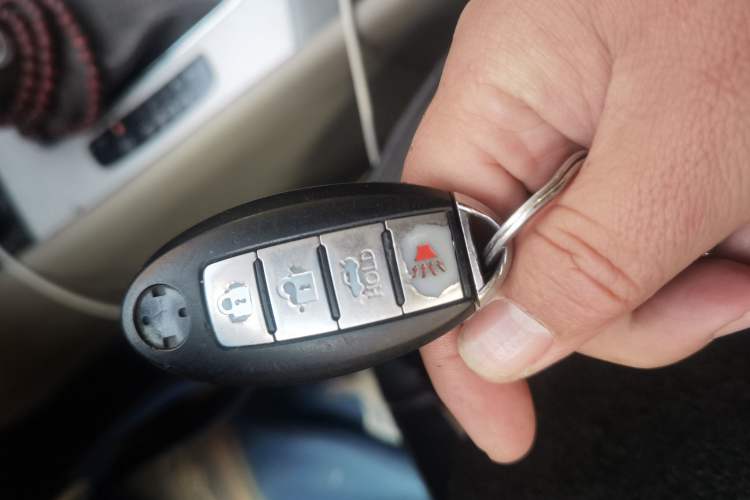 Used Dongfeng Aeolus A60 2012 1.6L Automatic Luxury Version