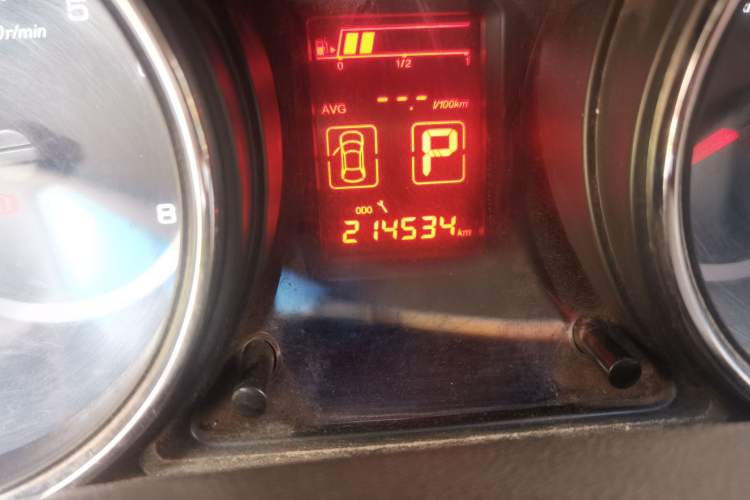 Used Dongfeng Aeolus A60 2012 1.6L Automatic Luxury Version