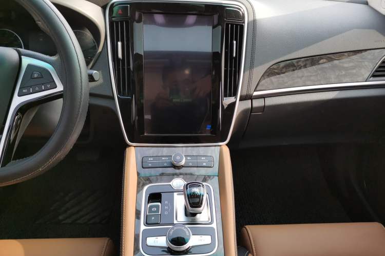 Used BYD Qin New Energy 2017 1.5T Luxury Model Audio And AC Panel